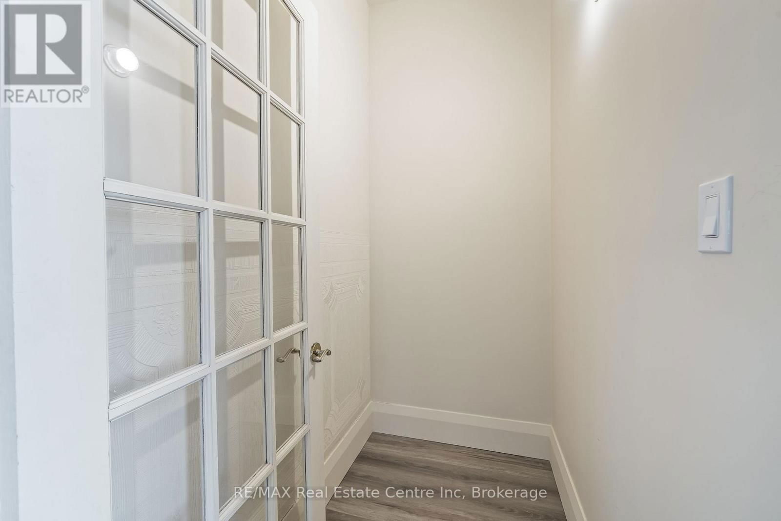 24 LINDSAY STREET Image 14
