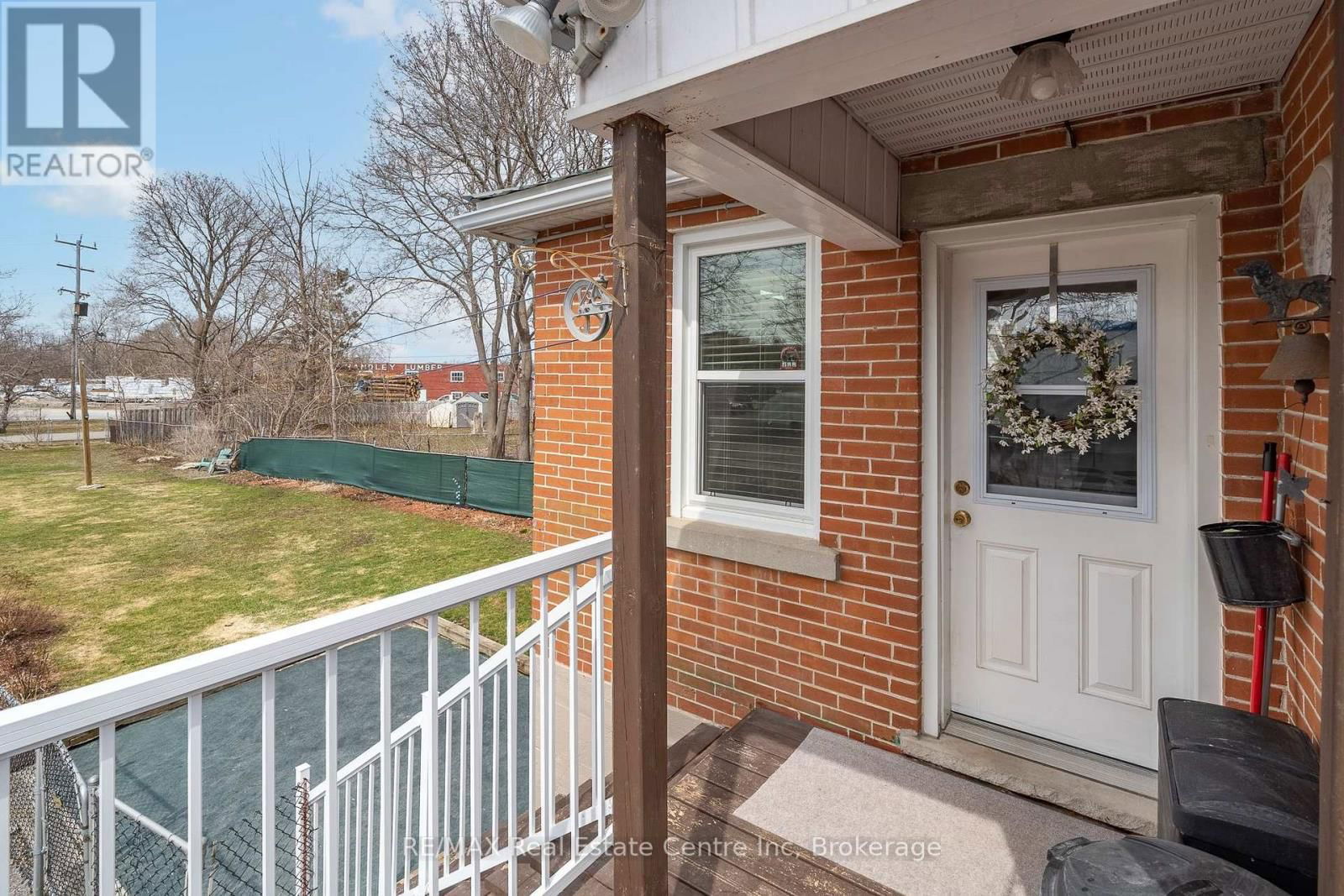 24 LINDSAY STREET Image 26