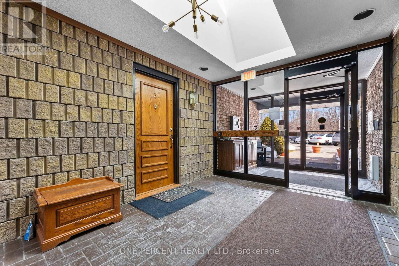 3-605 WHITAKER STREET Image 4