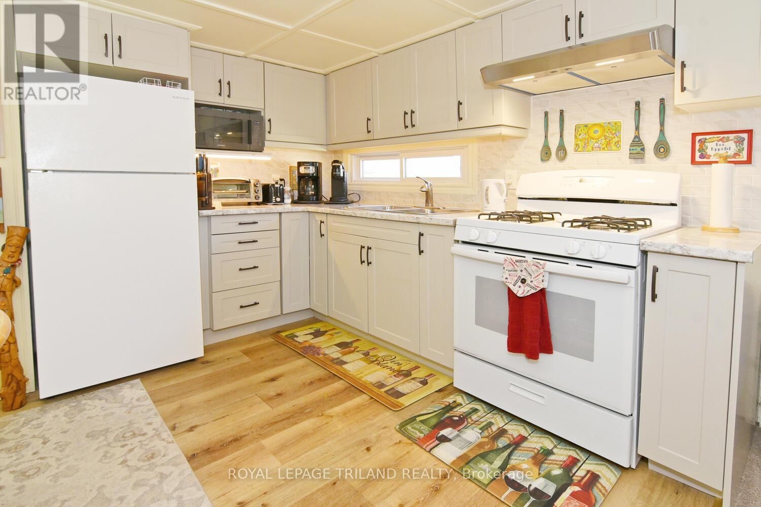 35 - 9385 IPPERWASH ROAD Image 1