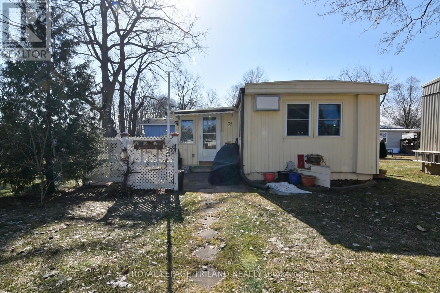 35 - 9385 IPPERWASH ROAD Image 2