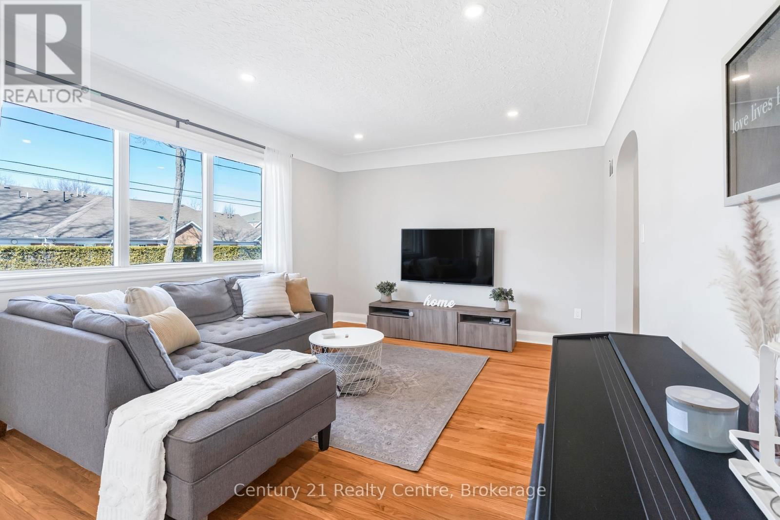 22 NORTHHAVEN ROAD Image 10