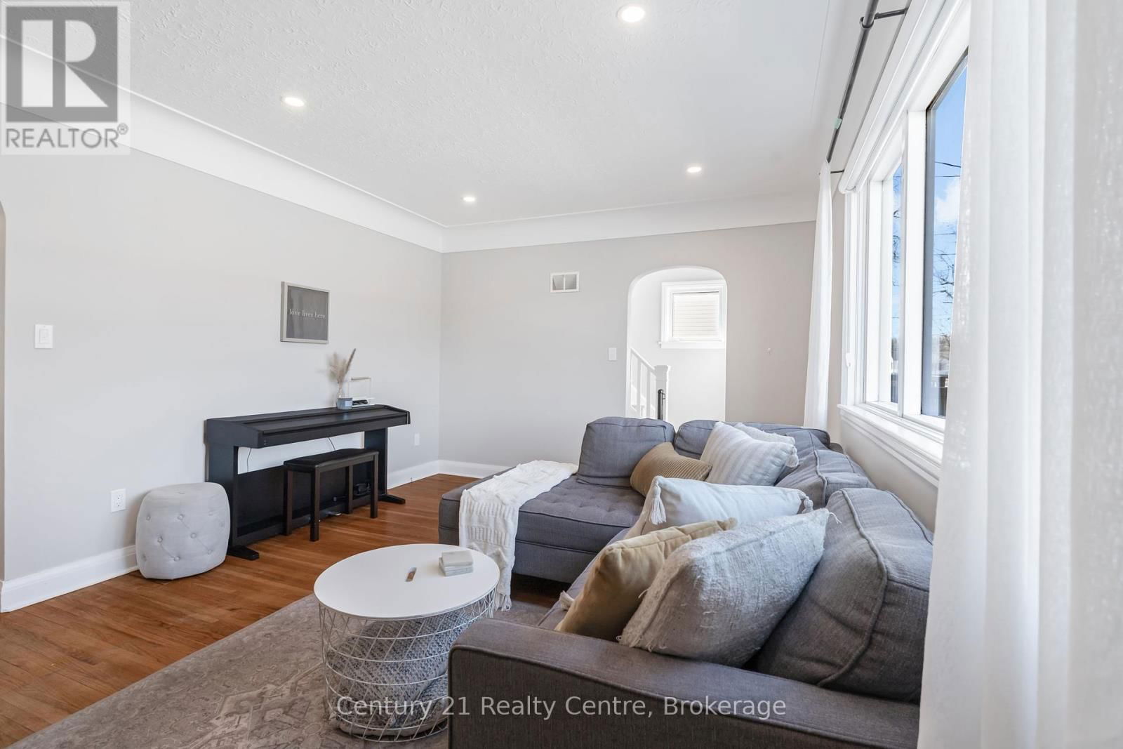 22 NORTHHAVEN ROAD Image 8