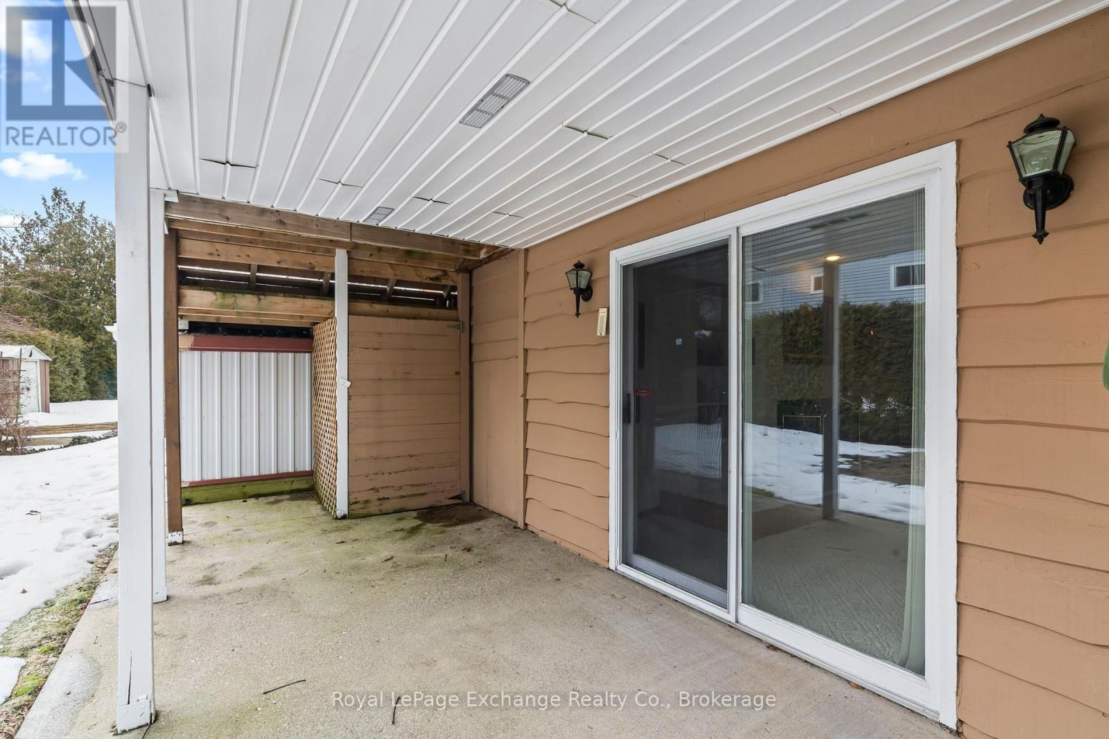929 SAUGEEN STREET Image 26