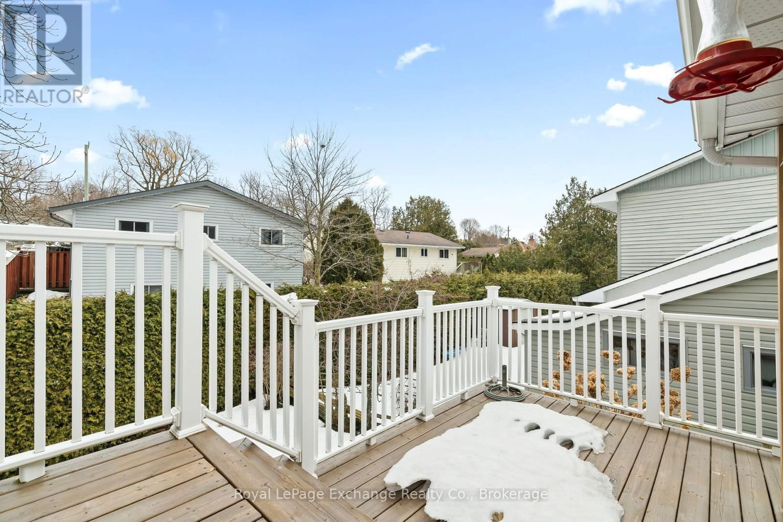 929 SAUGEEN STREET Image 30