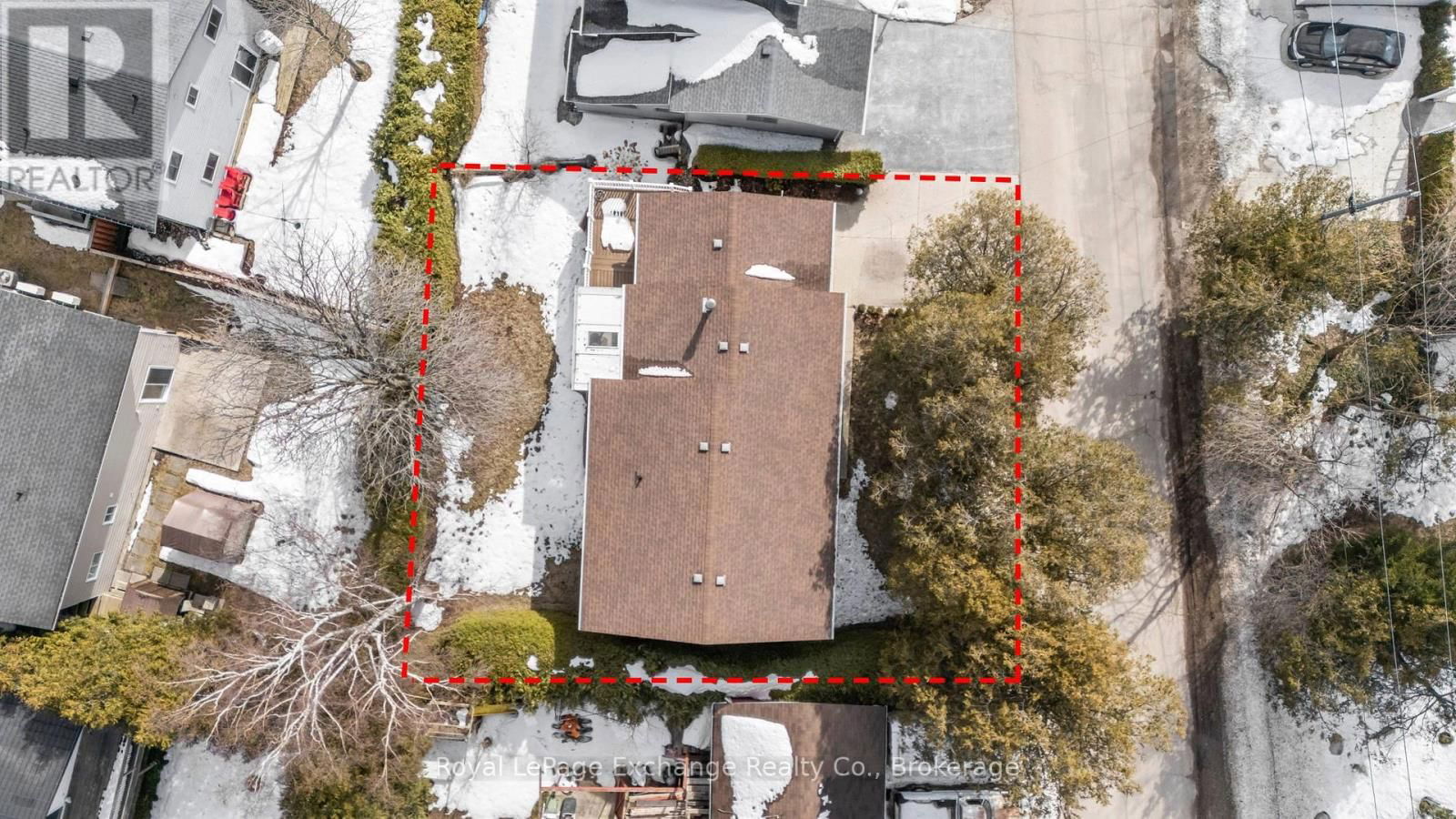 929 SAUGEEN STREET Image 32