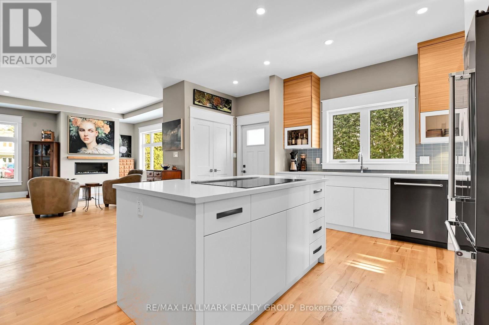 2767 CASCADES AVENUE Image 14