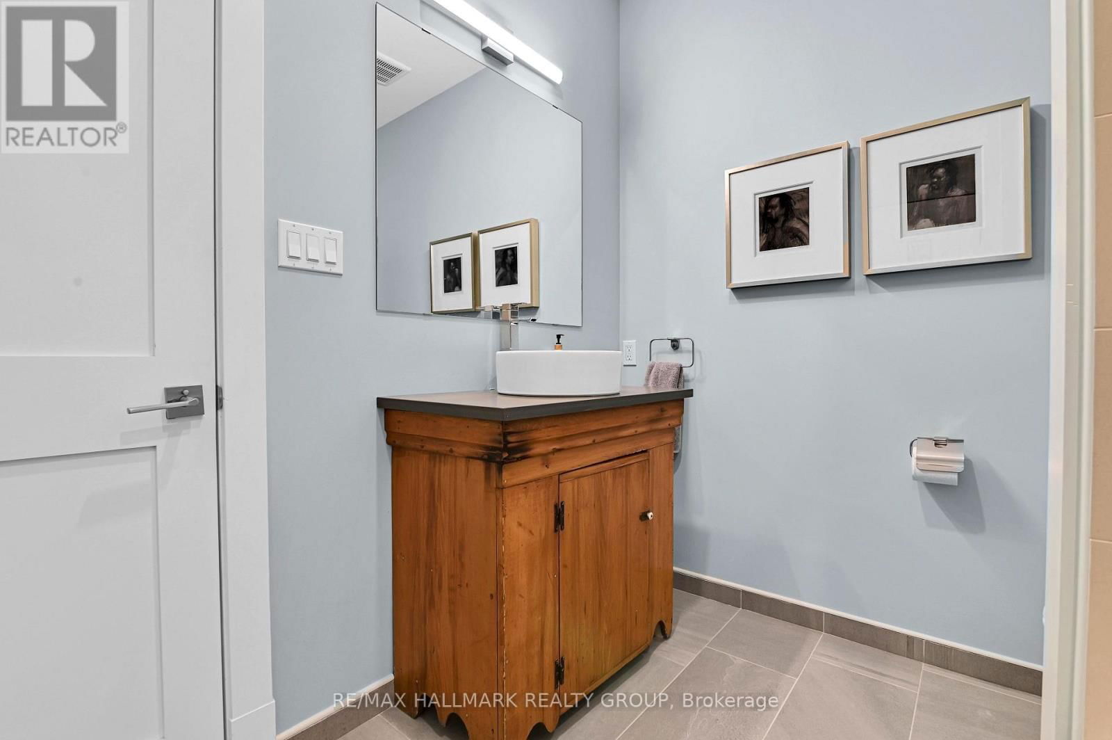 2767 CASCADES AVENUE Image 32
