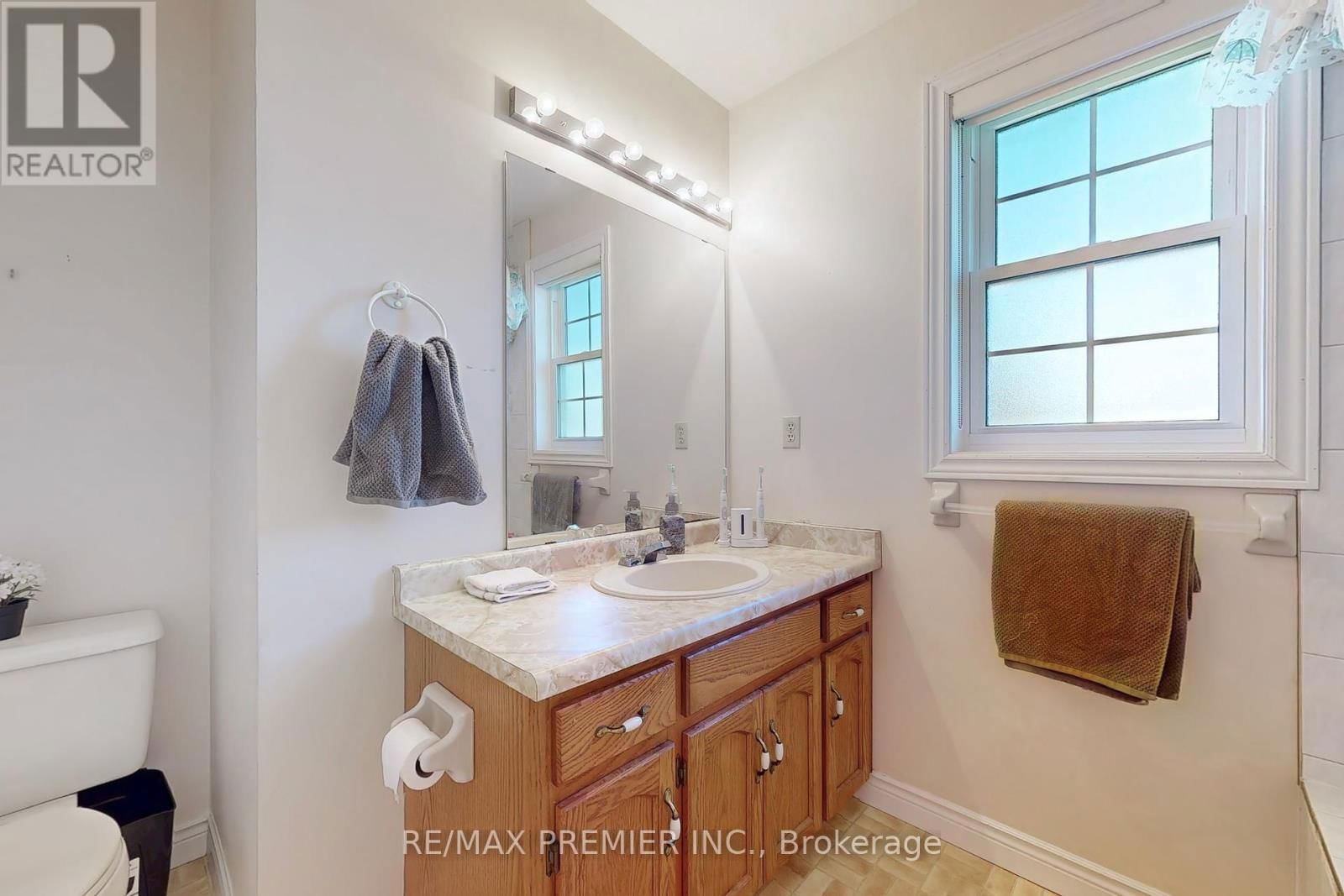 13 - 9 WENTWORTH DRIVE Image 21