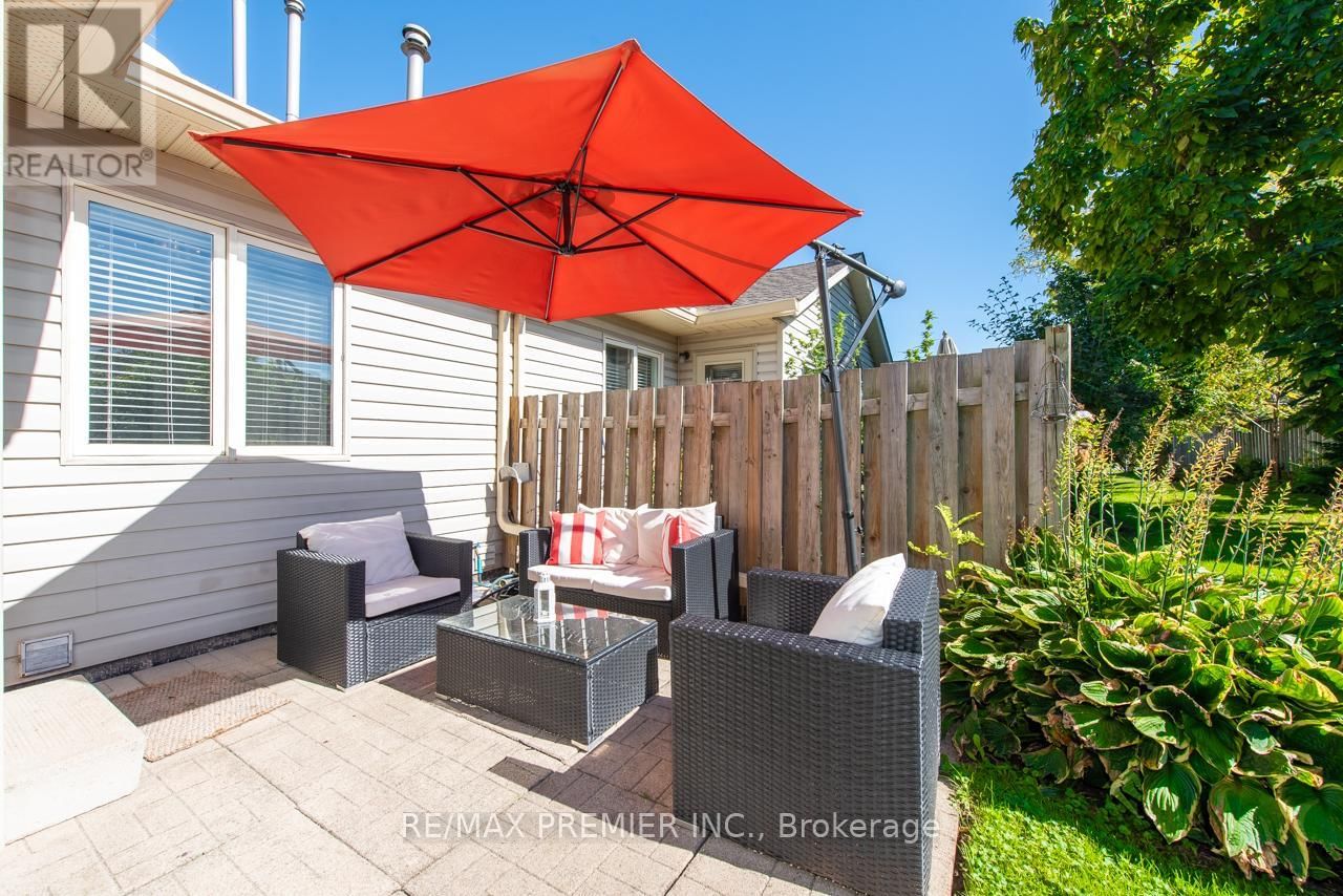 13 - 9 WENTWORTH DRIVE Image 28