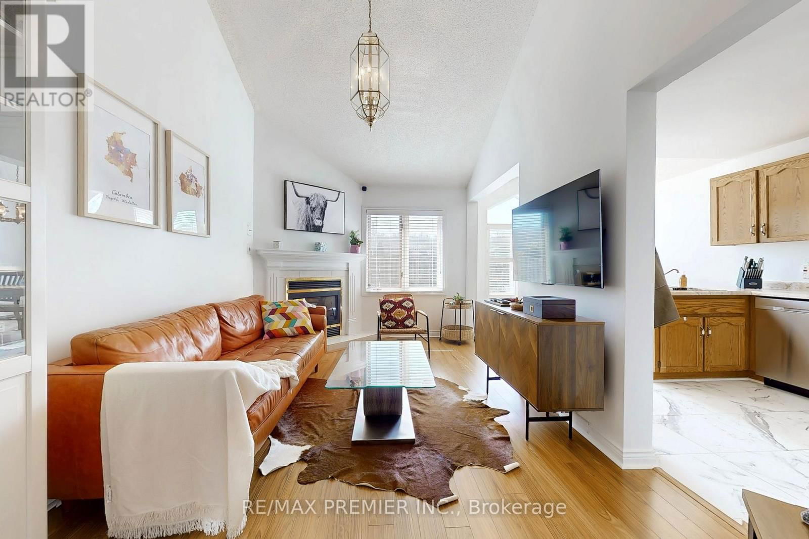 13 - 9 WENTWORTH DRIVE Image 5