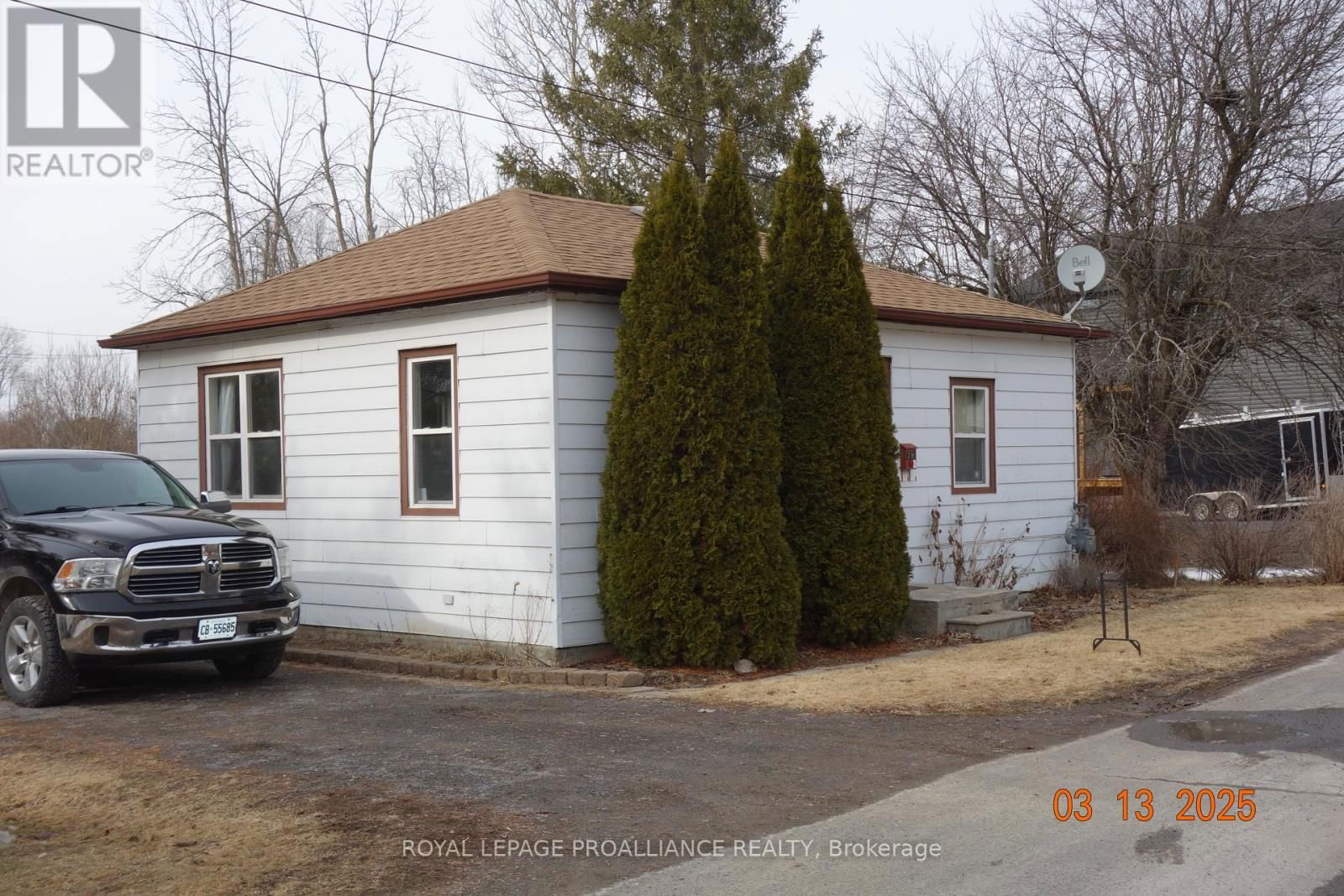 381 HUFFMAN STREET Image 1