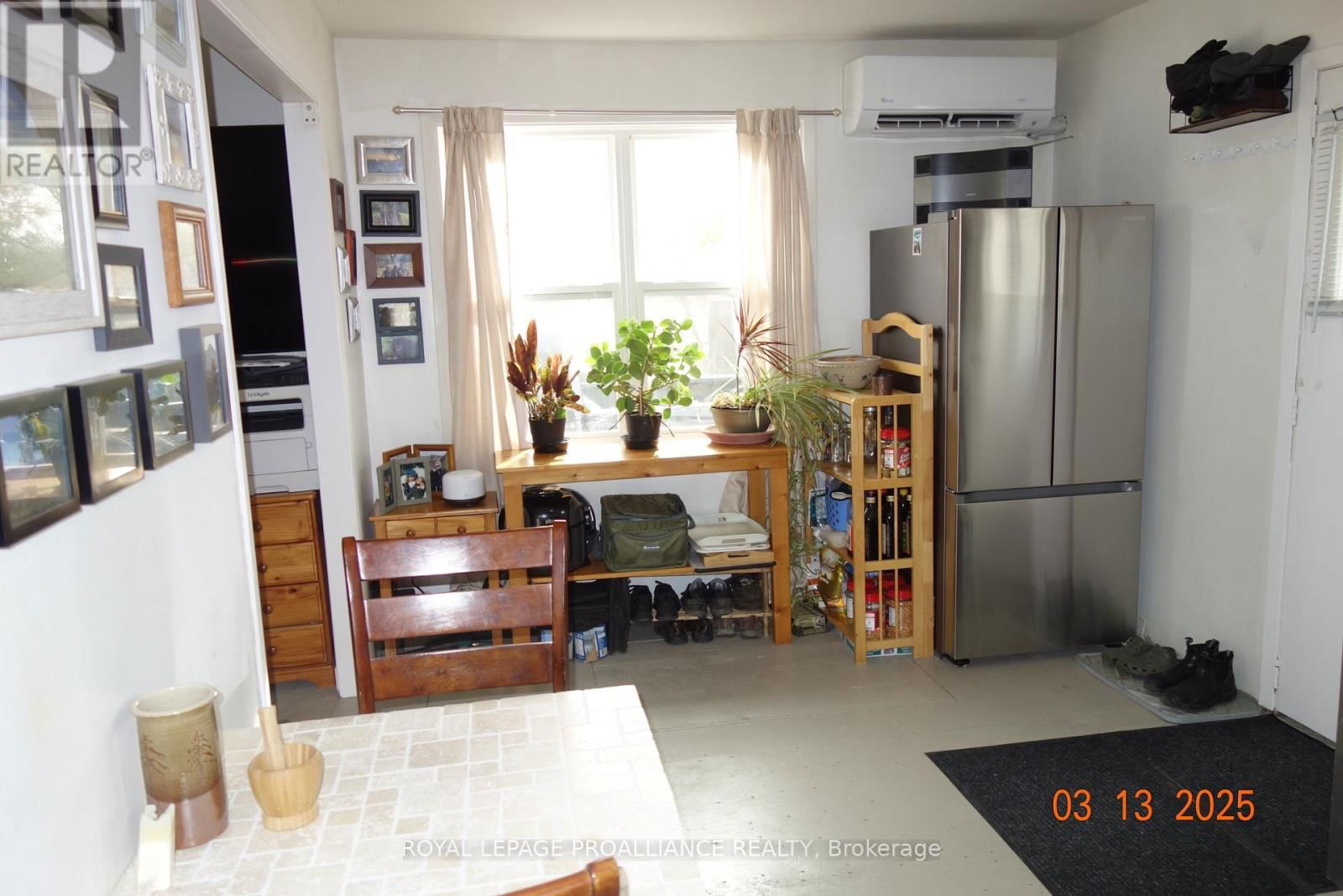 381 HUFFMAN STREET Image 10