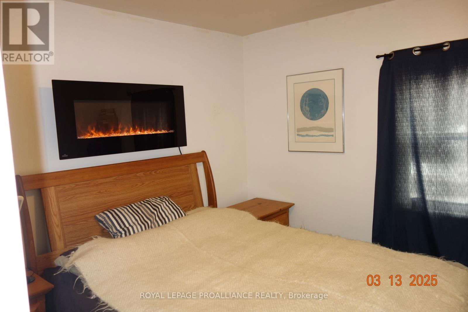 381 HUFFMAN STREET Image 12