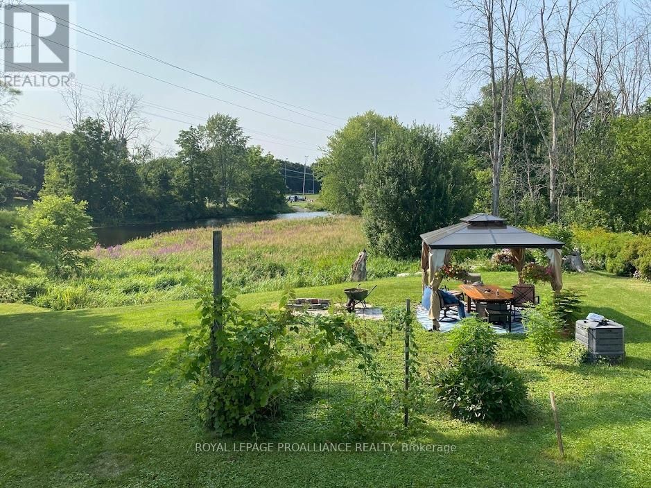 381 HUFFMAN STREET Image 19