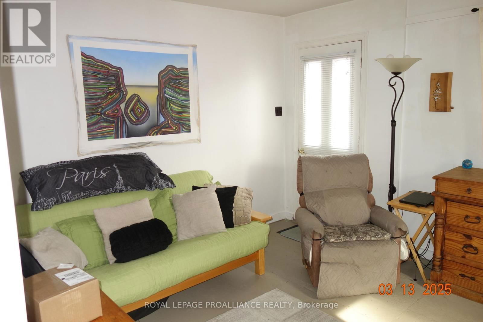 381 HUFFMAN STREET Image 8