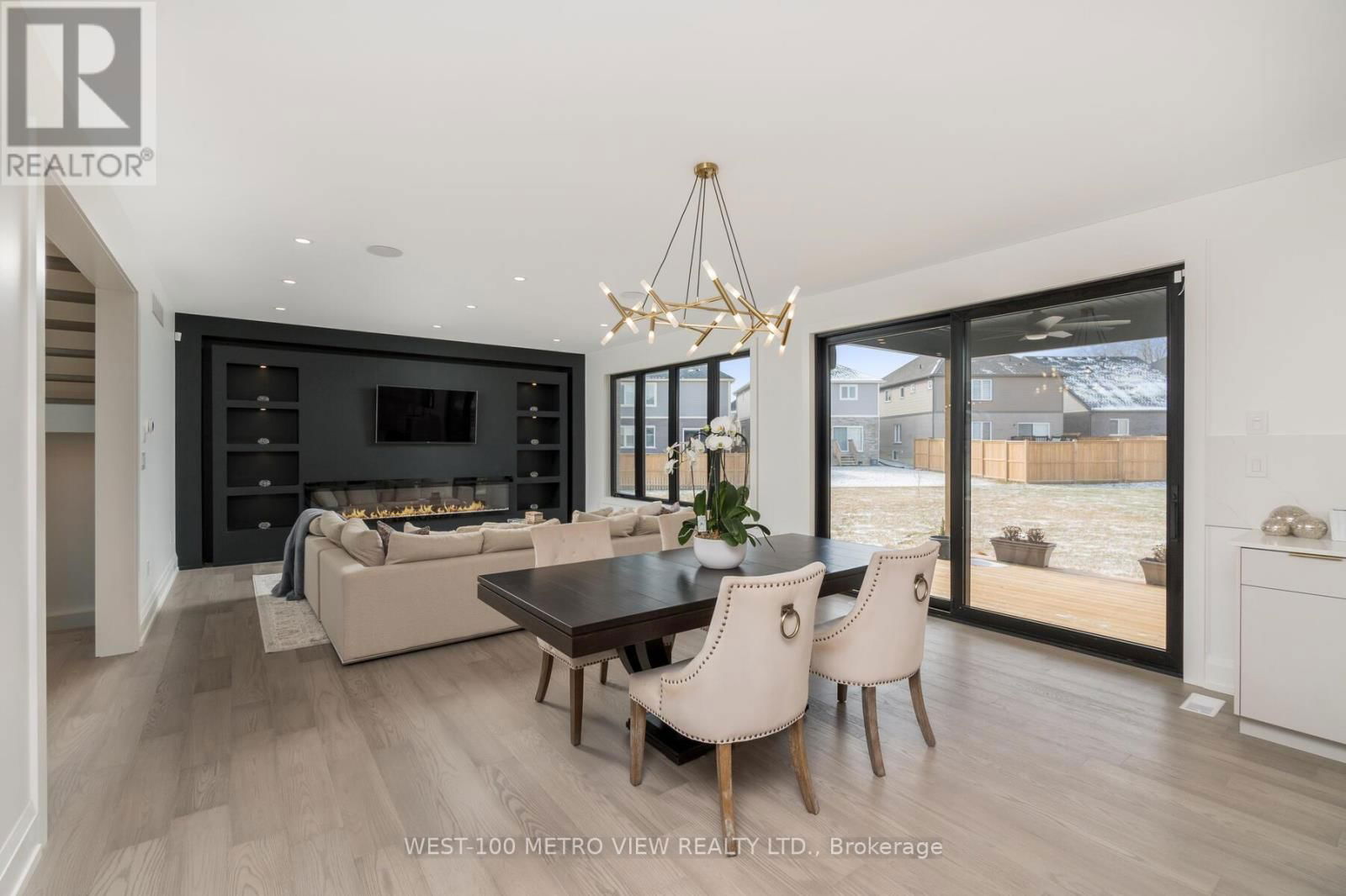 3607 CAROLINIA COURT Image 11