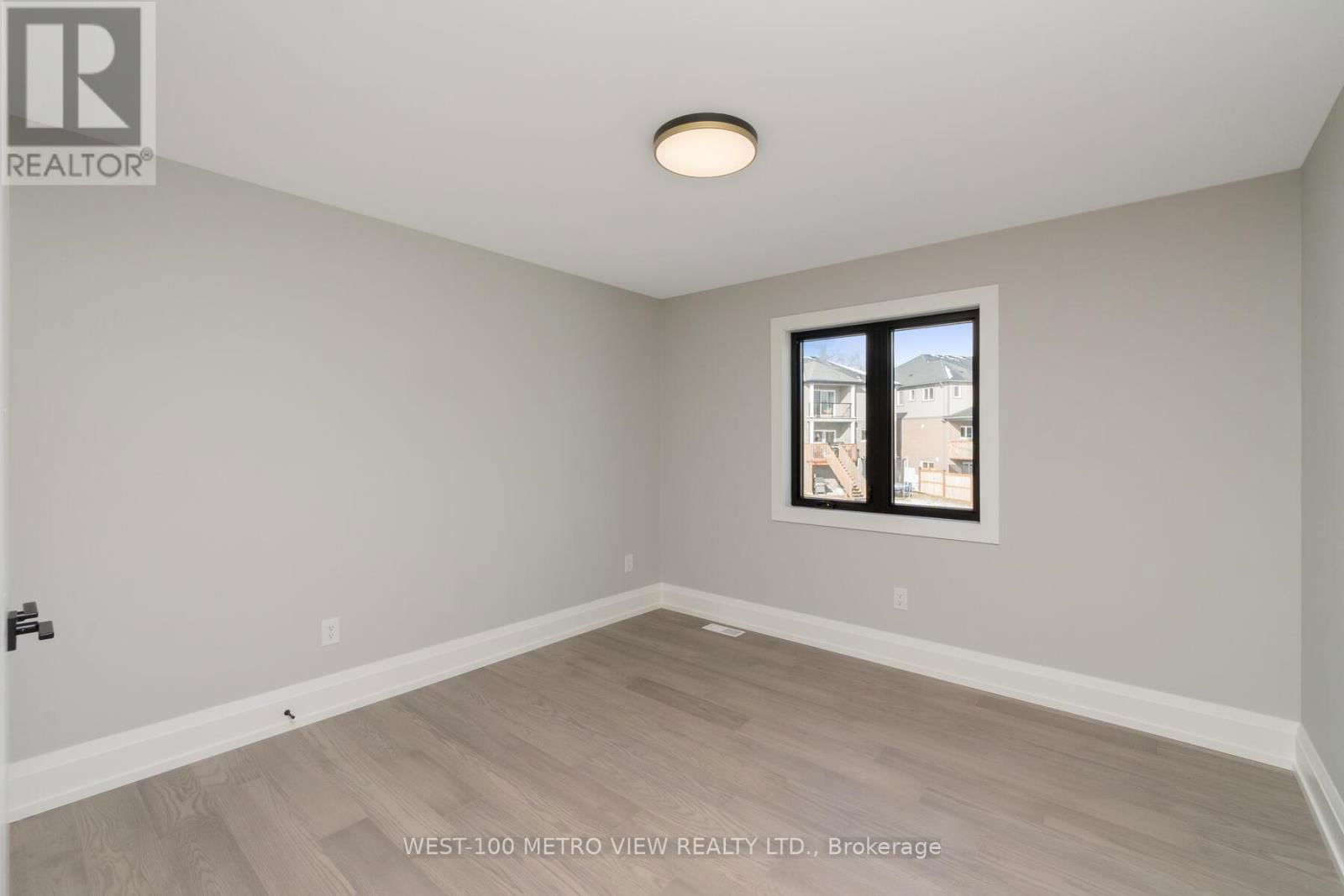 3607 CAROLINIA COURT Image 23