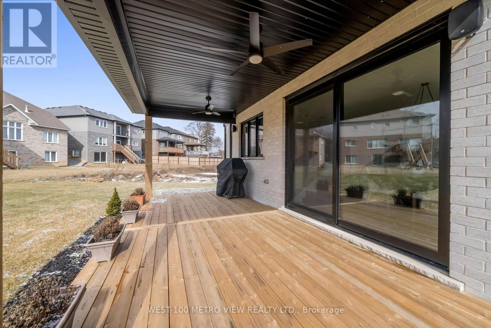 3607 CAROLINIA COURT Image 30