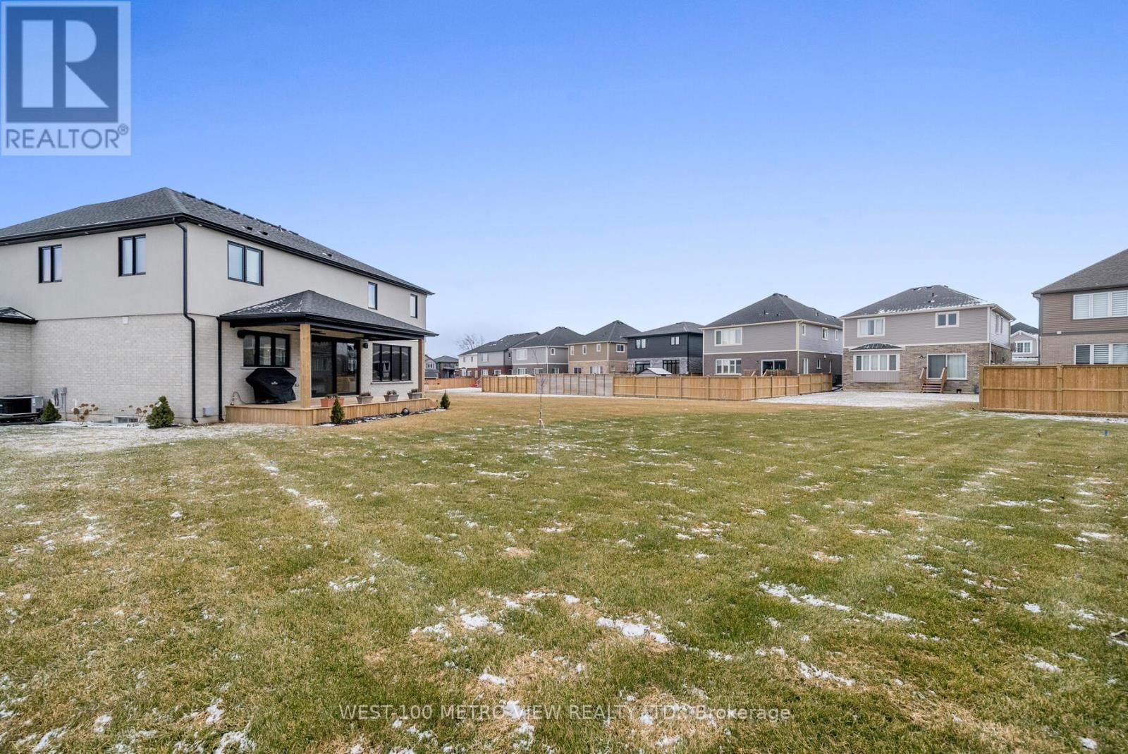 3607 CAROLINIA COURT Image 31