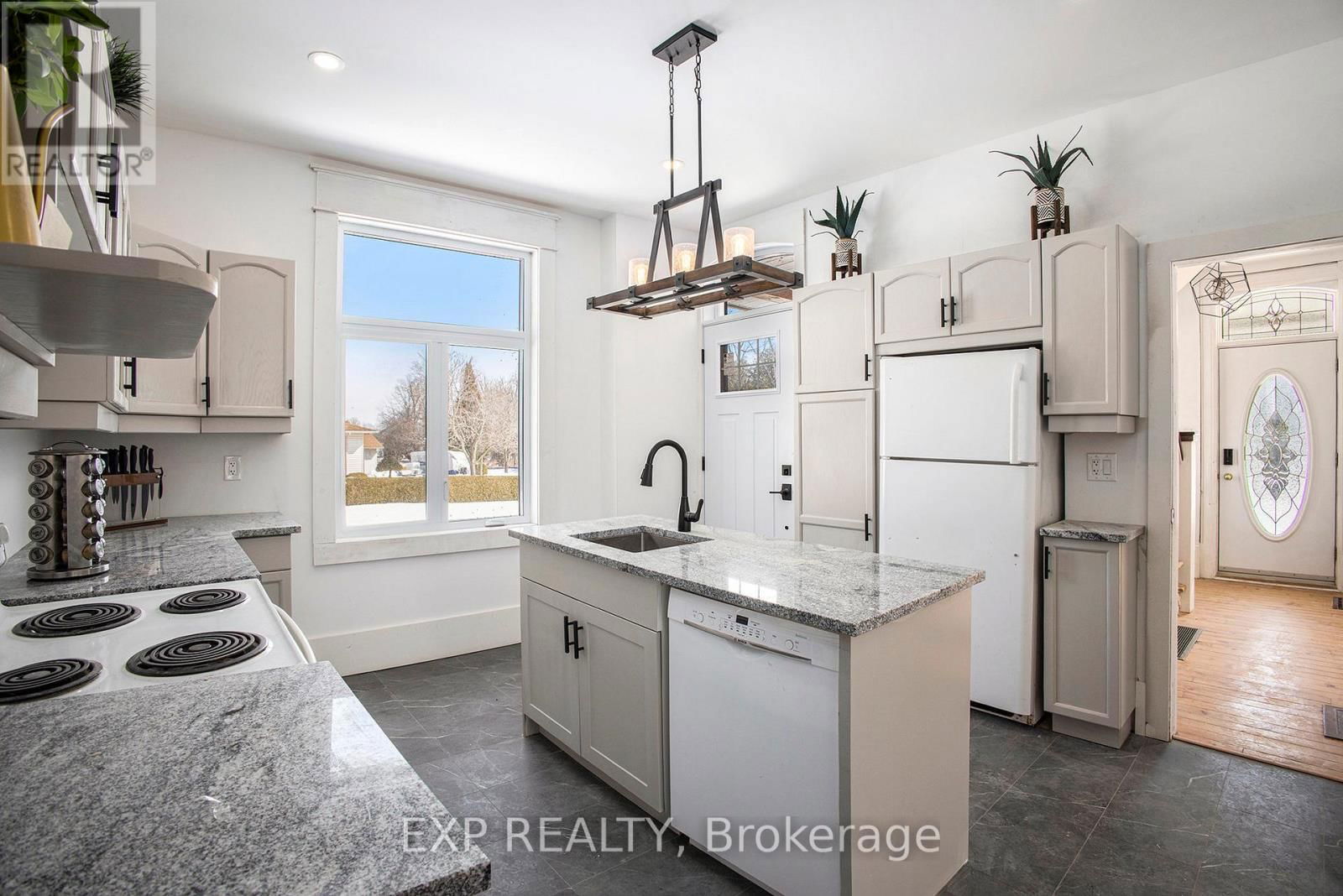 52 HUNTERS ROAD Image 11