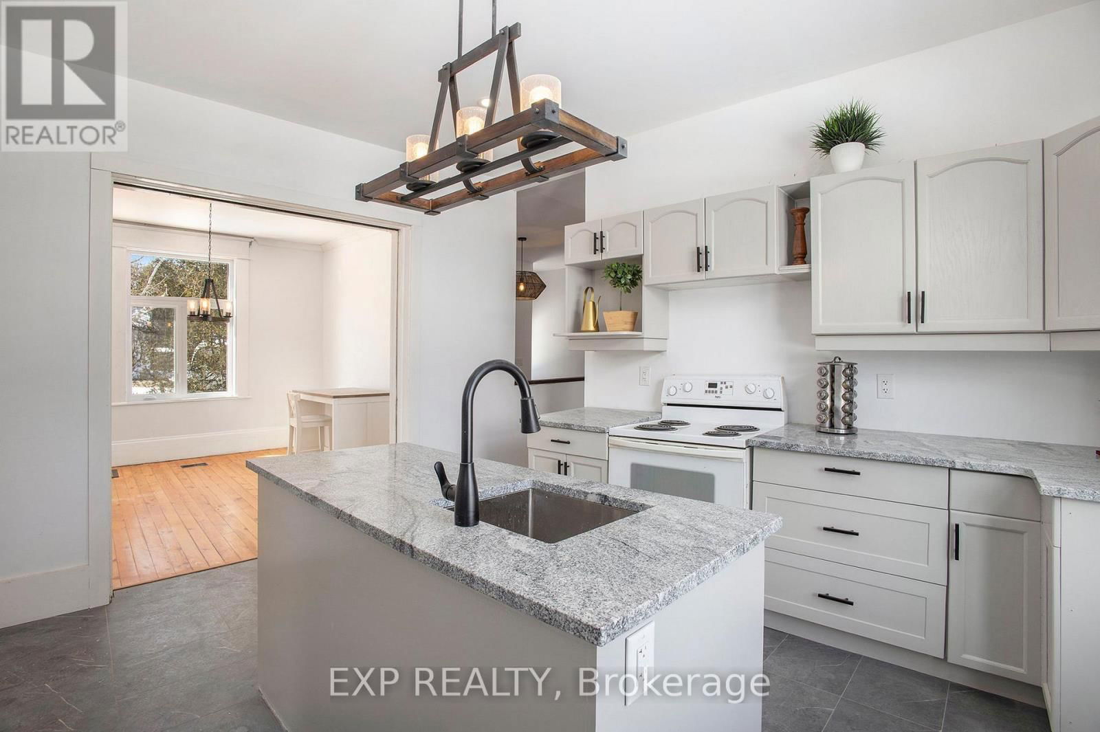 52 HUNTERS ROAD Image 12