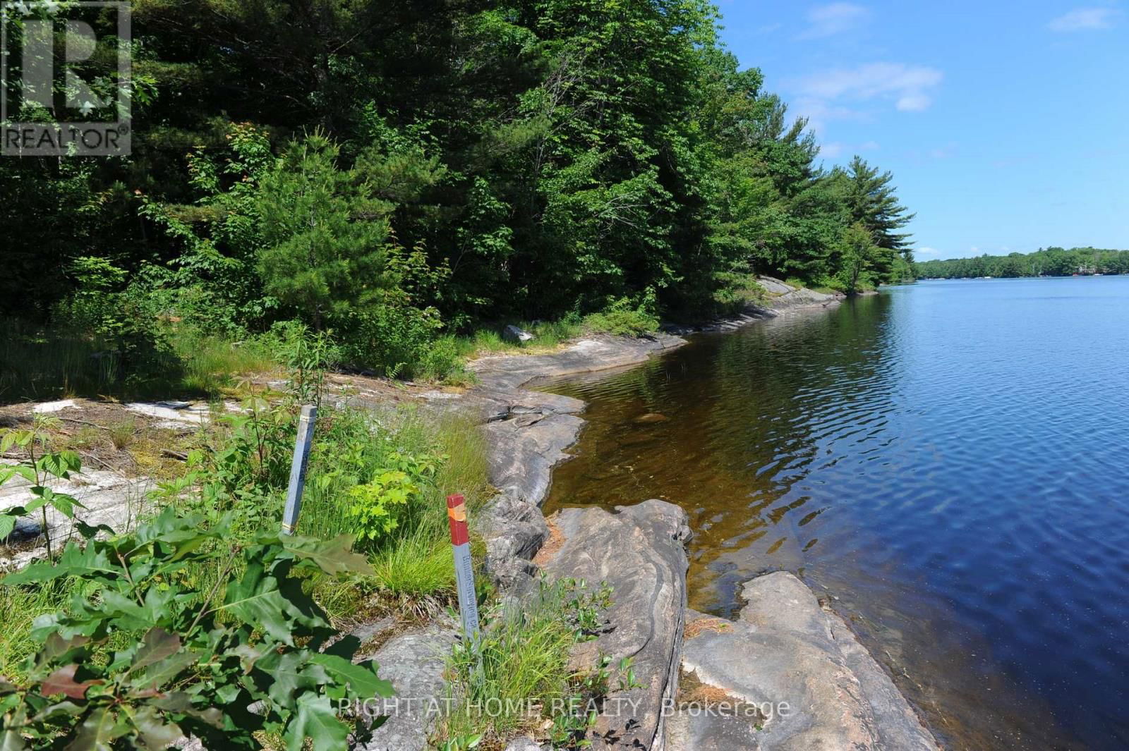 22 HAWKINS POINT Image 23