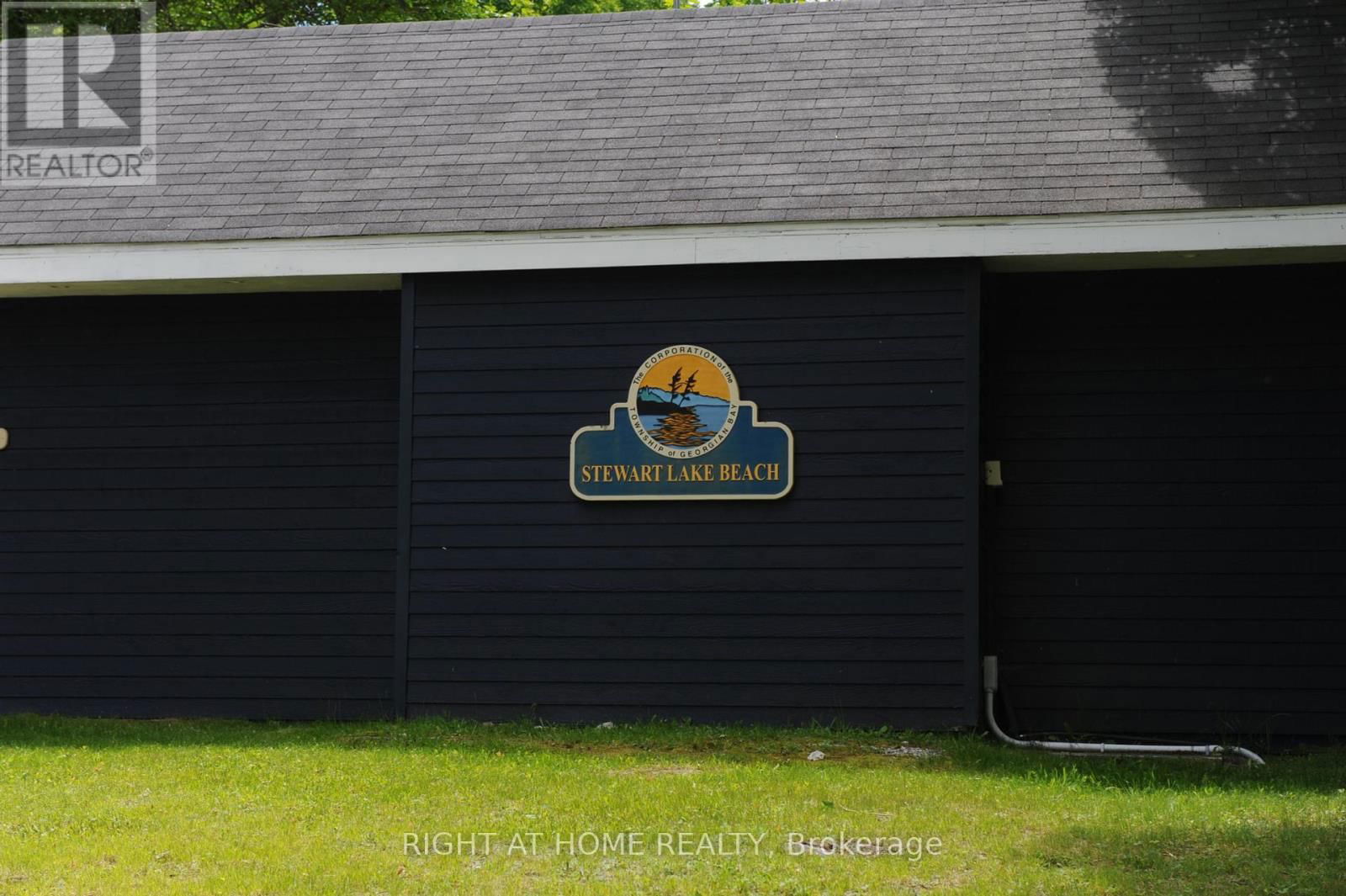 22 HAWKINS POINT Image 25
