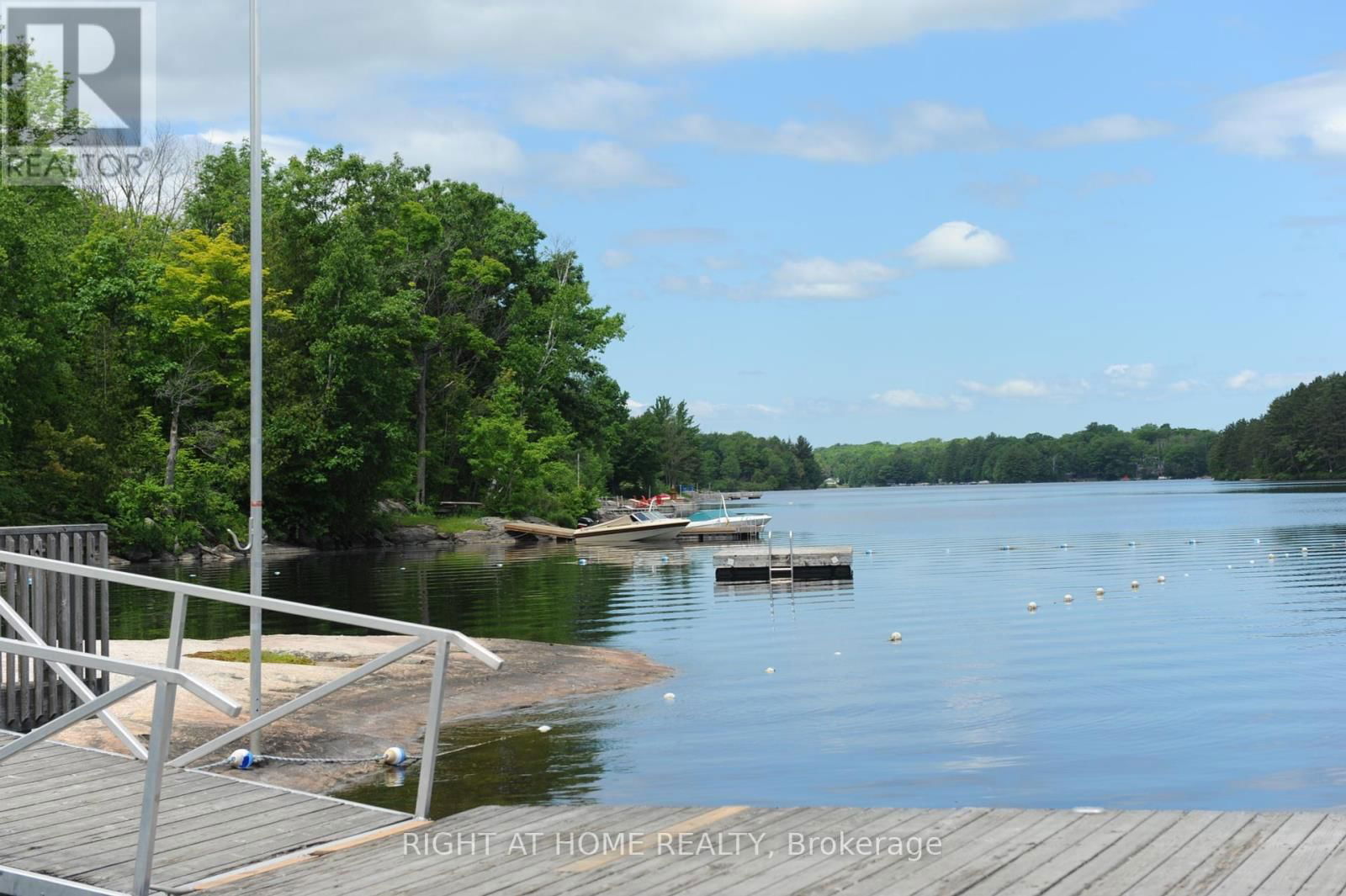 22 HAWKINS POINT Image 31