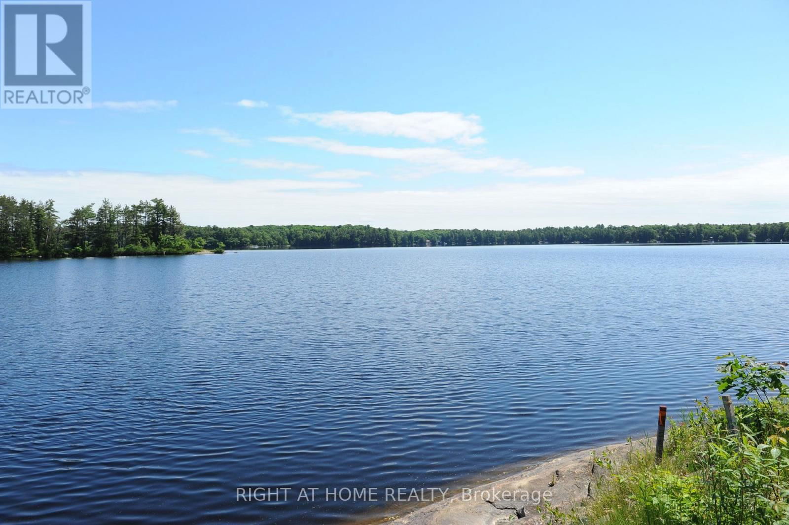 22 HAWKINS POINT Image 4