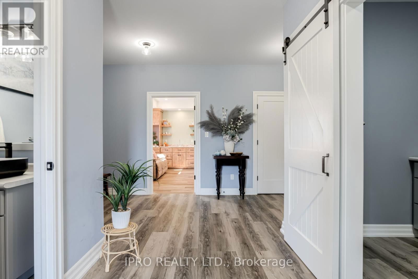 403428 GREY RD 4 ROAD Image 17