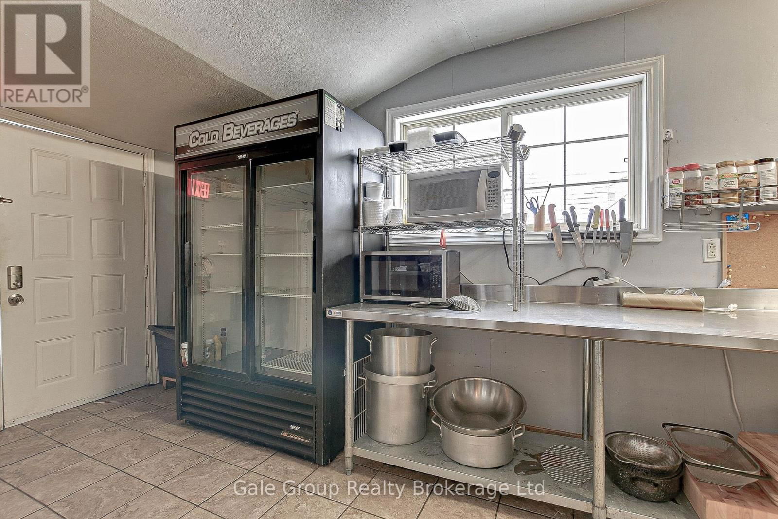 18 ELGIN STREET Image 17