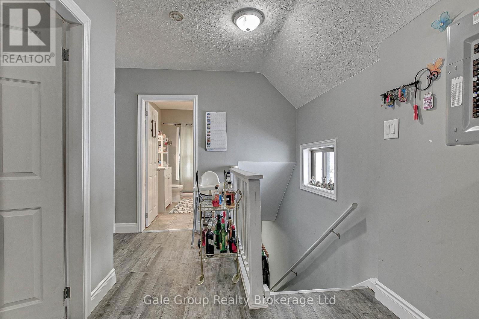 18 ELGIN STREET Image 21