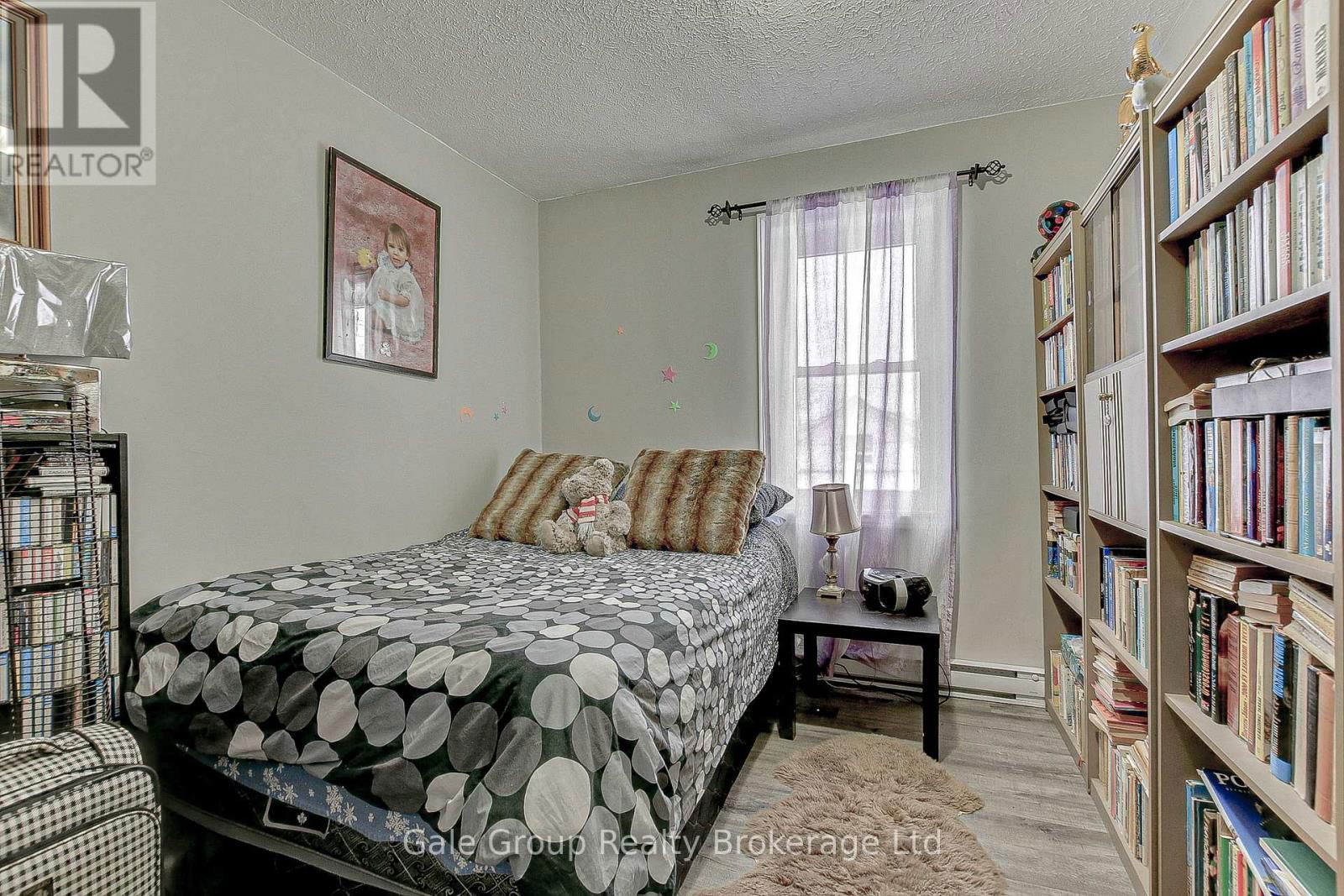 18 ELGIN STREET Image 24
