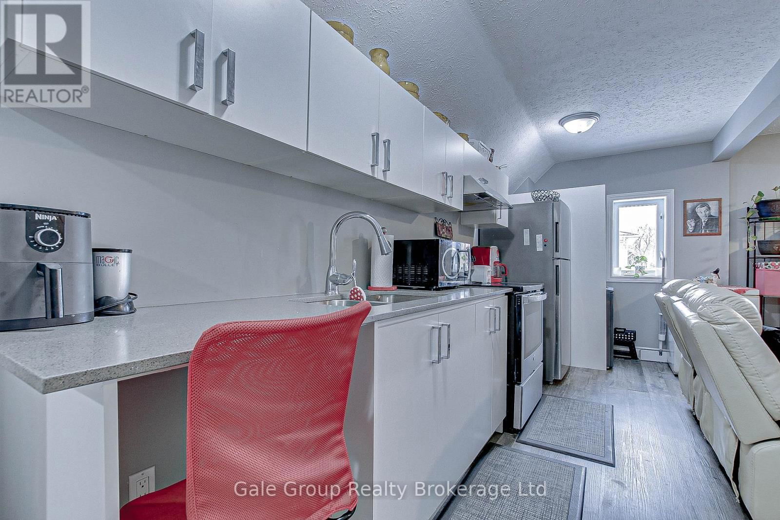 18 ELGIN STREET Image 32