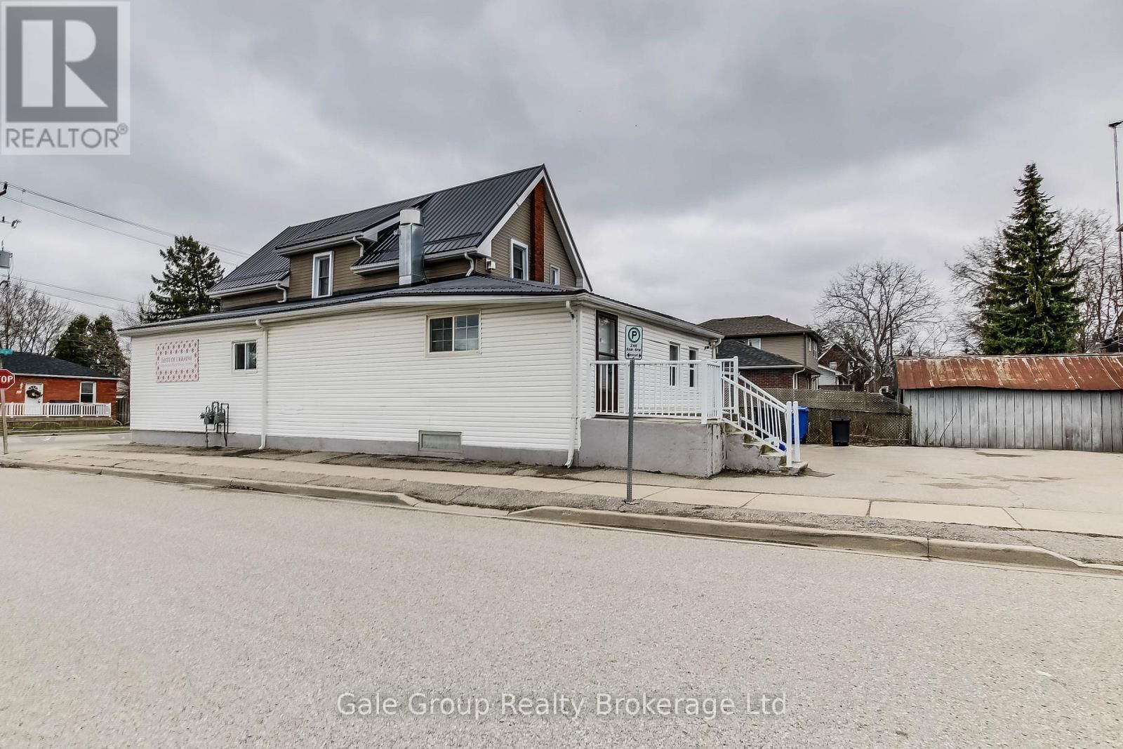 18 ELGIN STREET Image 34