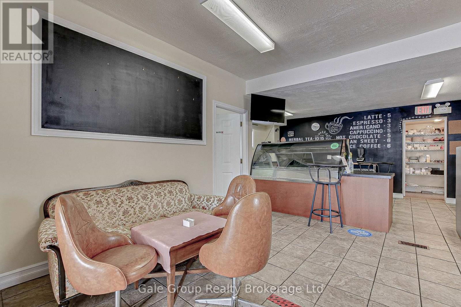 18 ELGIN STREET Image 6