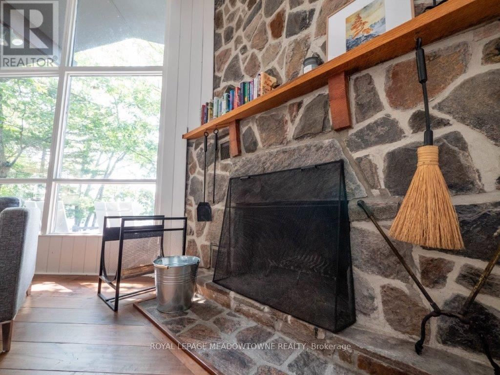 460 ISLAND Image 7