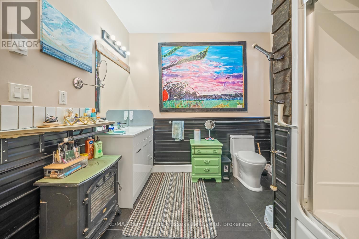 47 GIBSON STREET Image 23