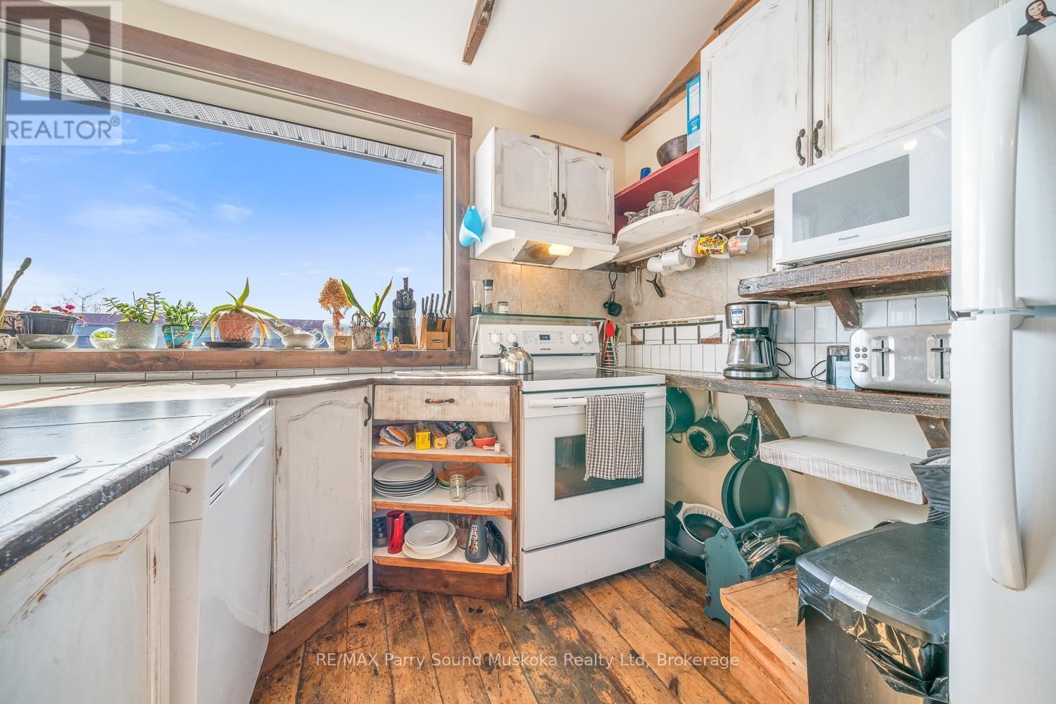 47 GIBSON STREET Image 29