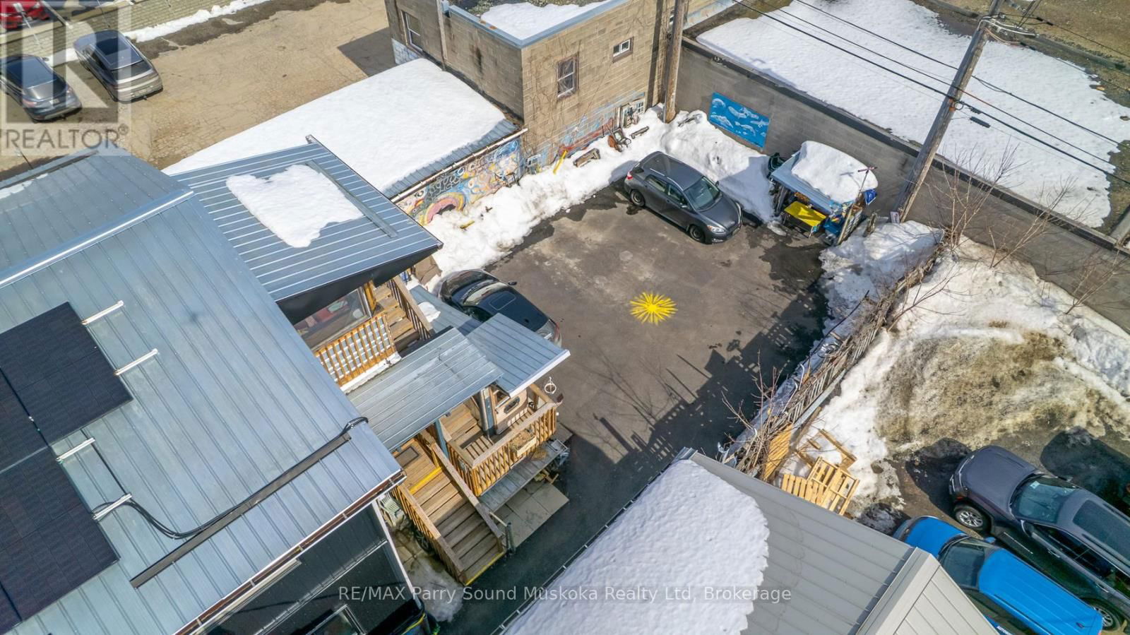 47 GIBSON STREET Image 48