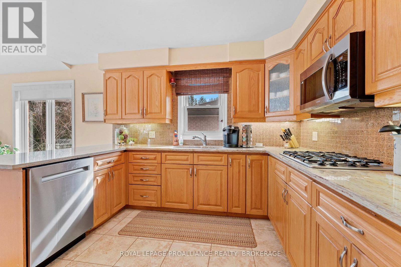 254 FRIARHILL CRESCENT Image 16