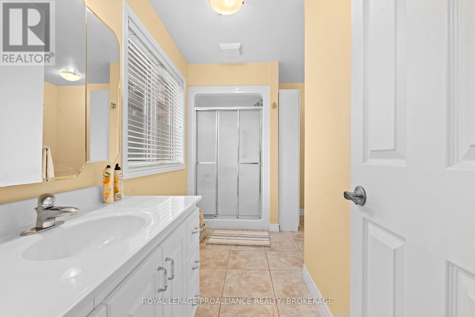 254 FRIARHILL CRESCENT Image 21