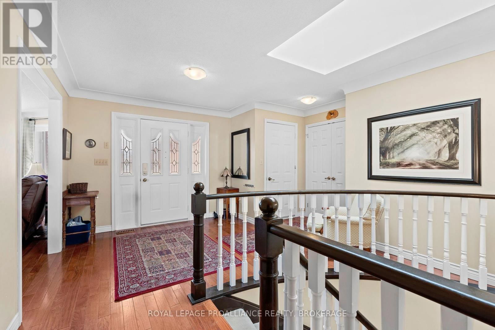 254 FRIARHILL CRESCENT Image 3