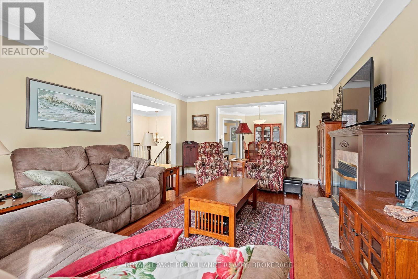 254 FRIARHILL CRESCENT Image 5