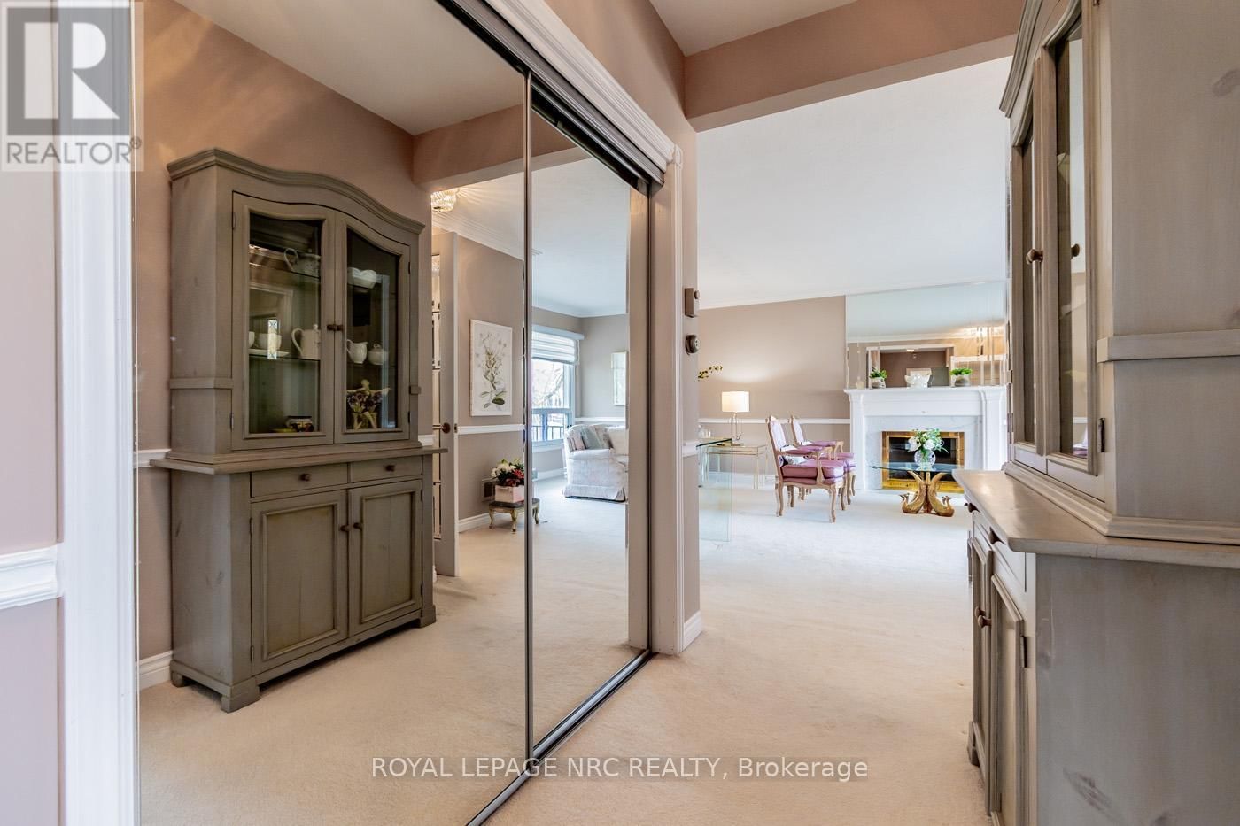 8 MACBETH BOULEVARD Image 21