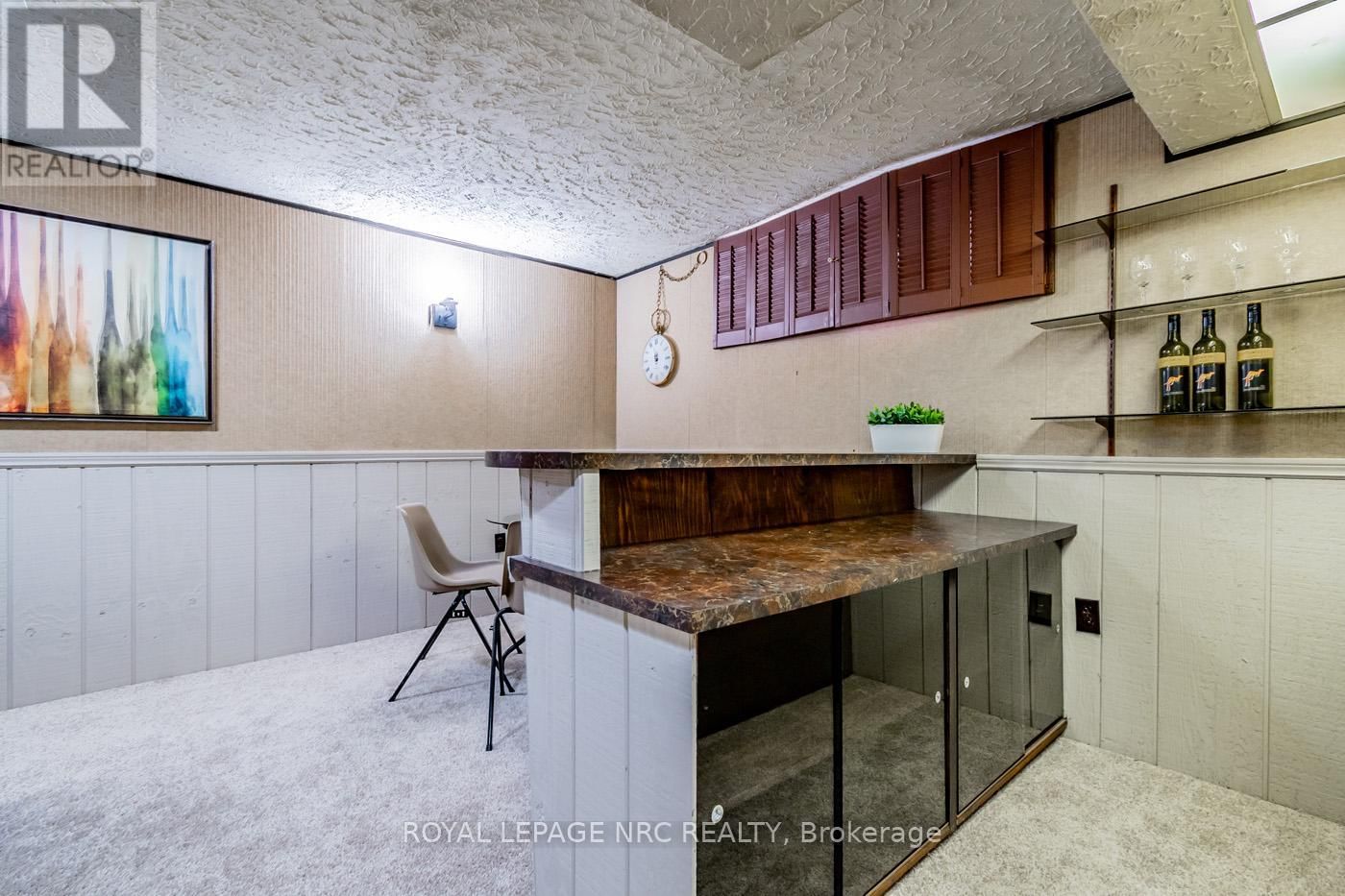 8 MACBETH BOULEVARD Image 34