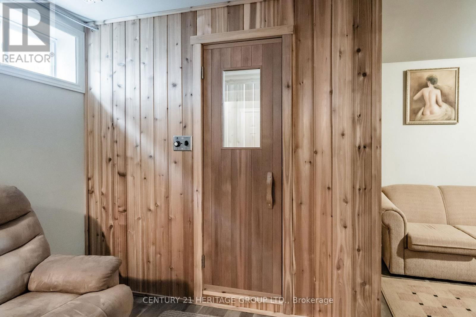 121 ALBERT STREET SOUTH Image 35