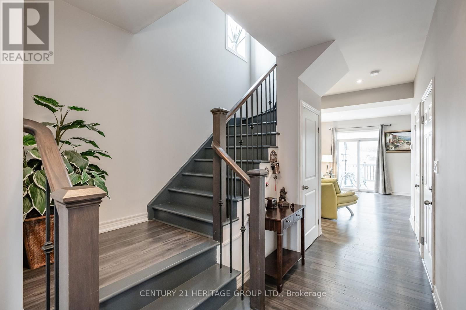 121 ALBERT STREET SOUTH Image 4