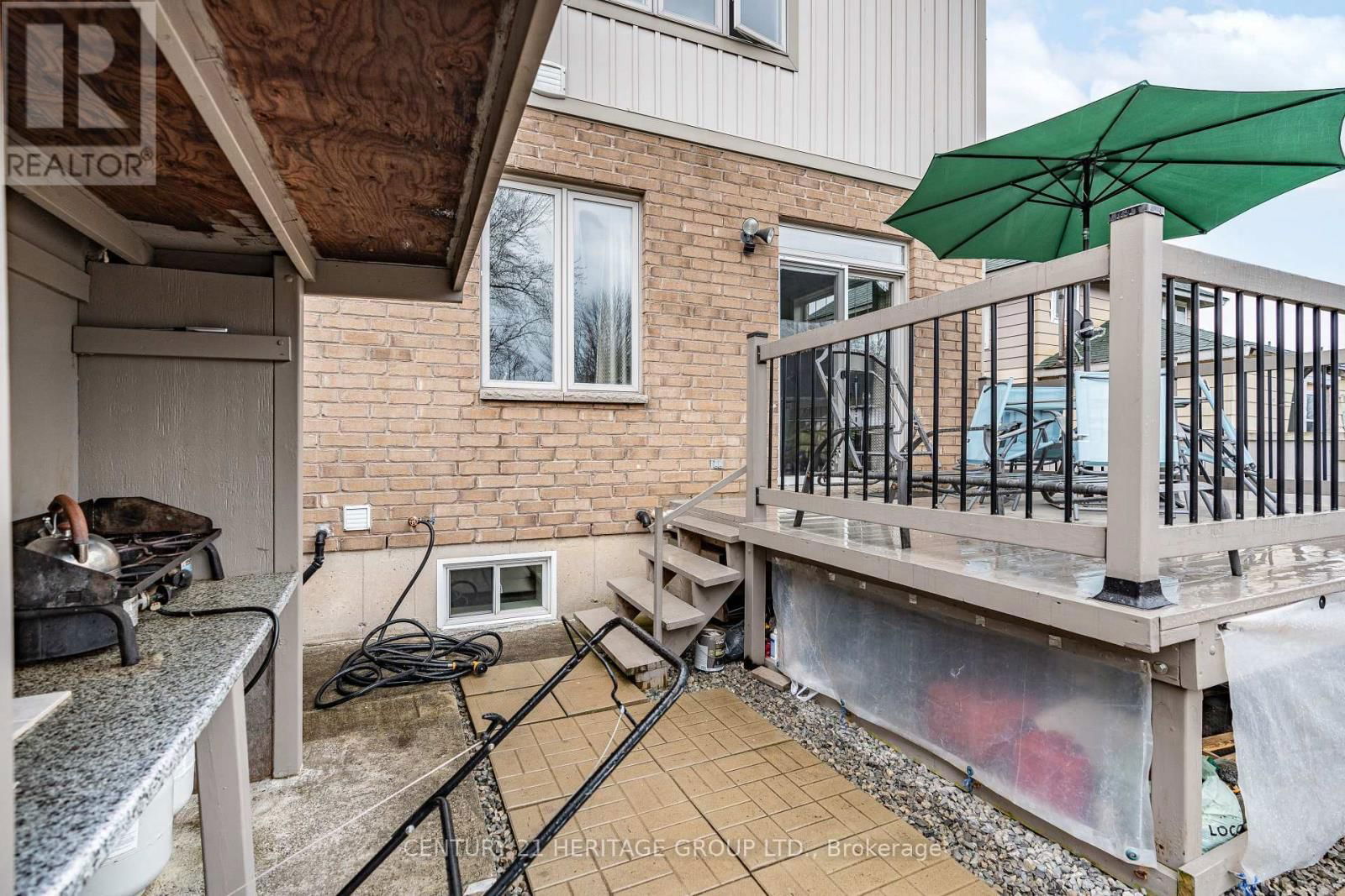 121 ALBERT STREET SOUTH Image 40